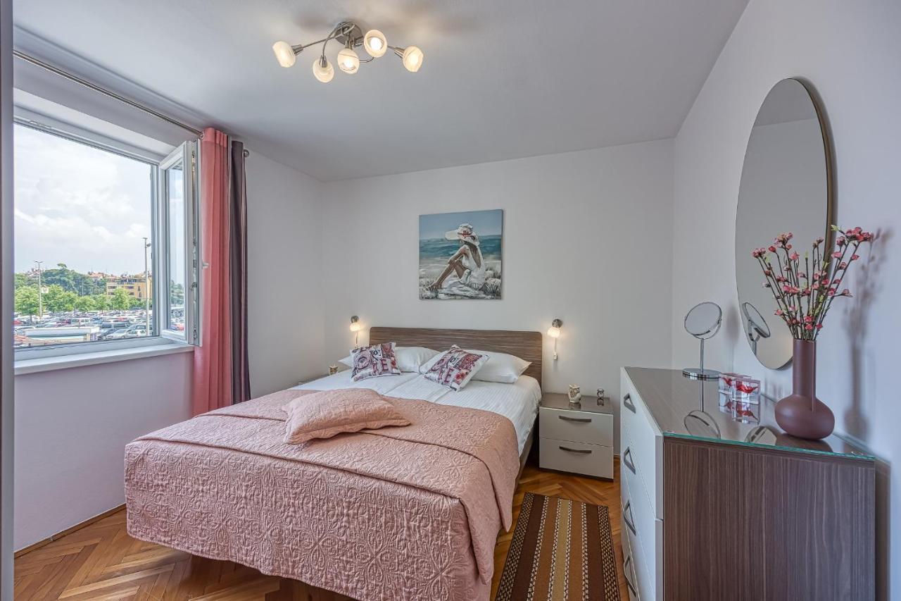 Apartment Mirjana โปเรช ภายนอก รูปภาพ