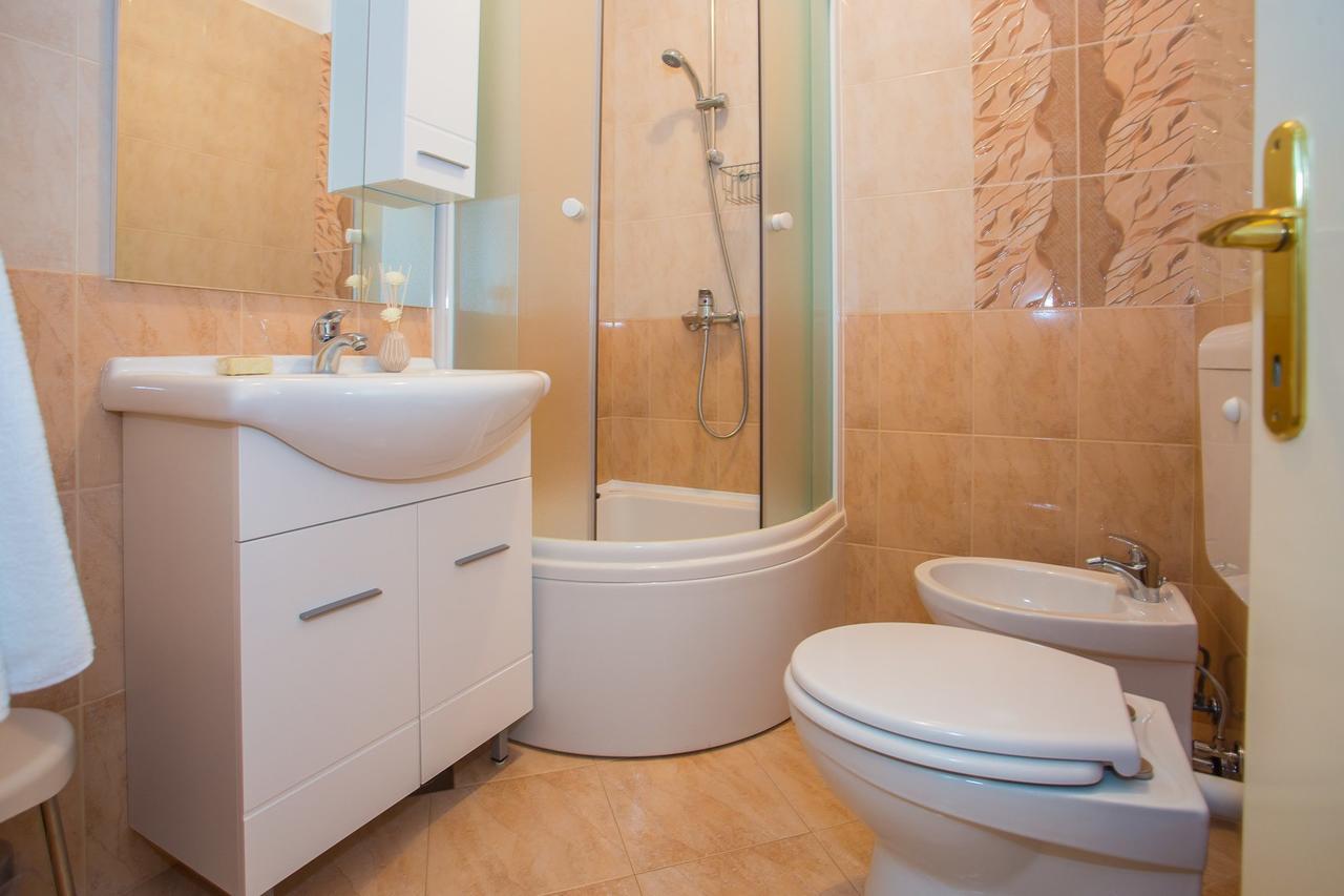Apartment Mirjana โปเรช ภายนอก รูปภาพ
